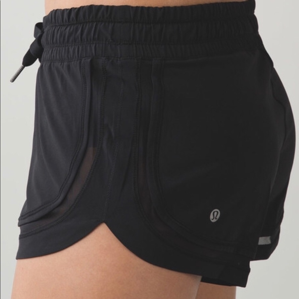 Black lulu lemon shorts size 4